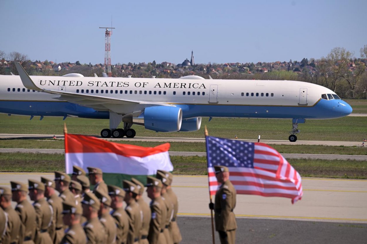 Vanceho v Budapešti privítal Szijjártó