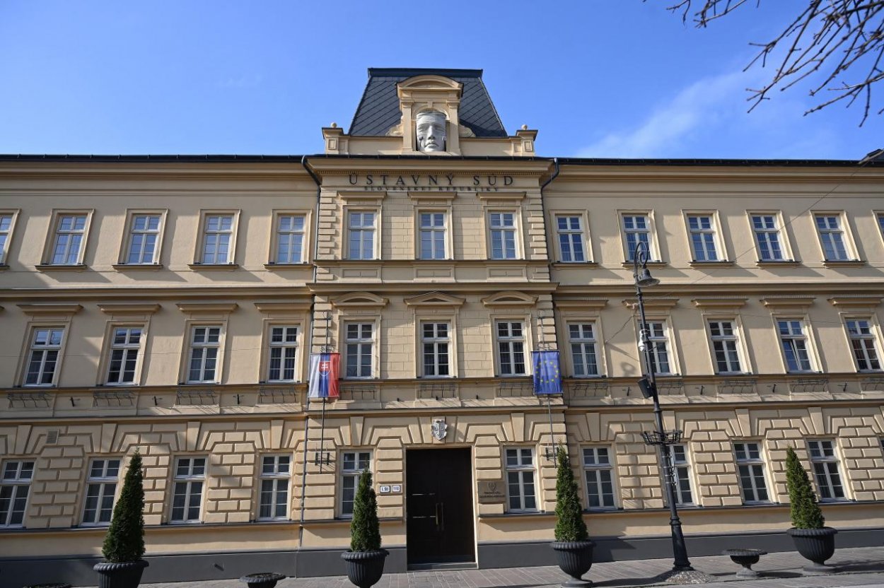 Na Ústavnom súde chýba 2 roky sudca, parlamentu sa zatiaľ nepodarilo zvoliť kandidáta