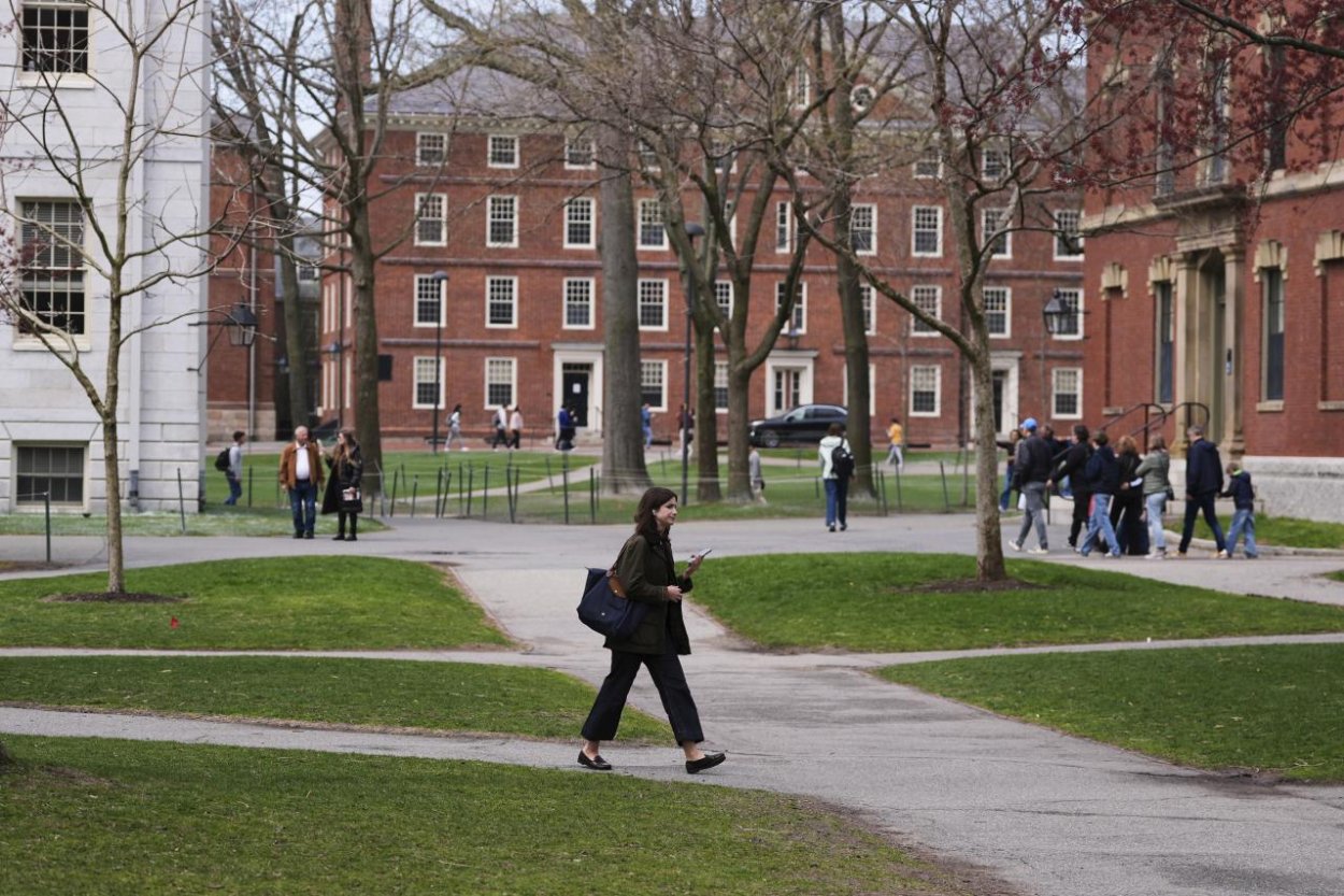 Hongkong otvára univerzity pre zahraničných študentov, ktorých „vyháňajú“ z USA