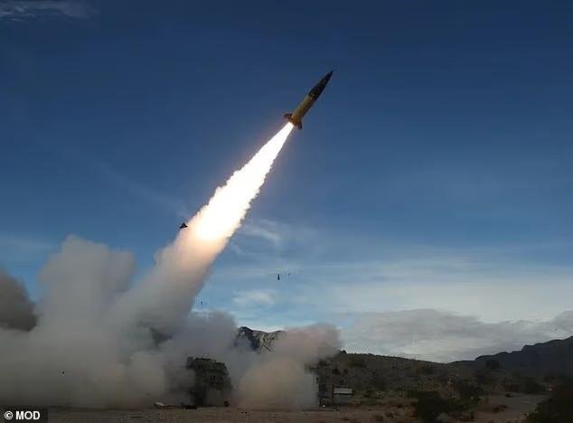 Ukrajina ONLINE: Británia vyvinie novú balistickú raketu pre Ukrajinu