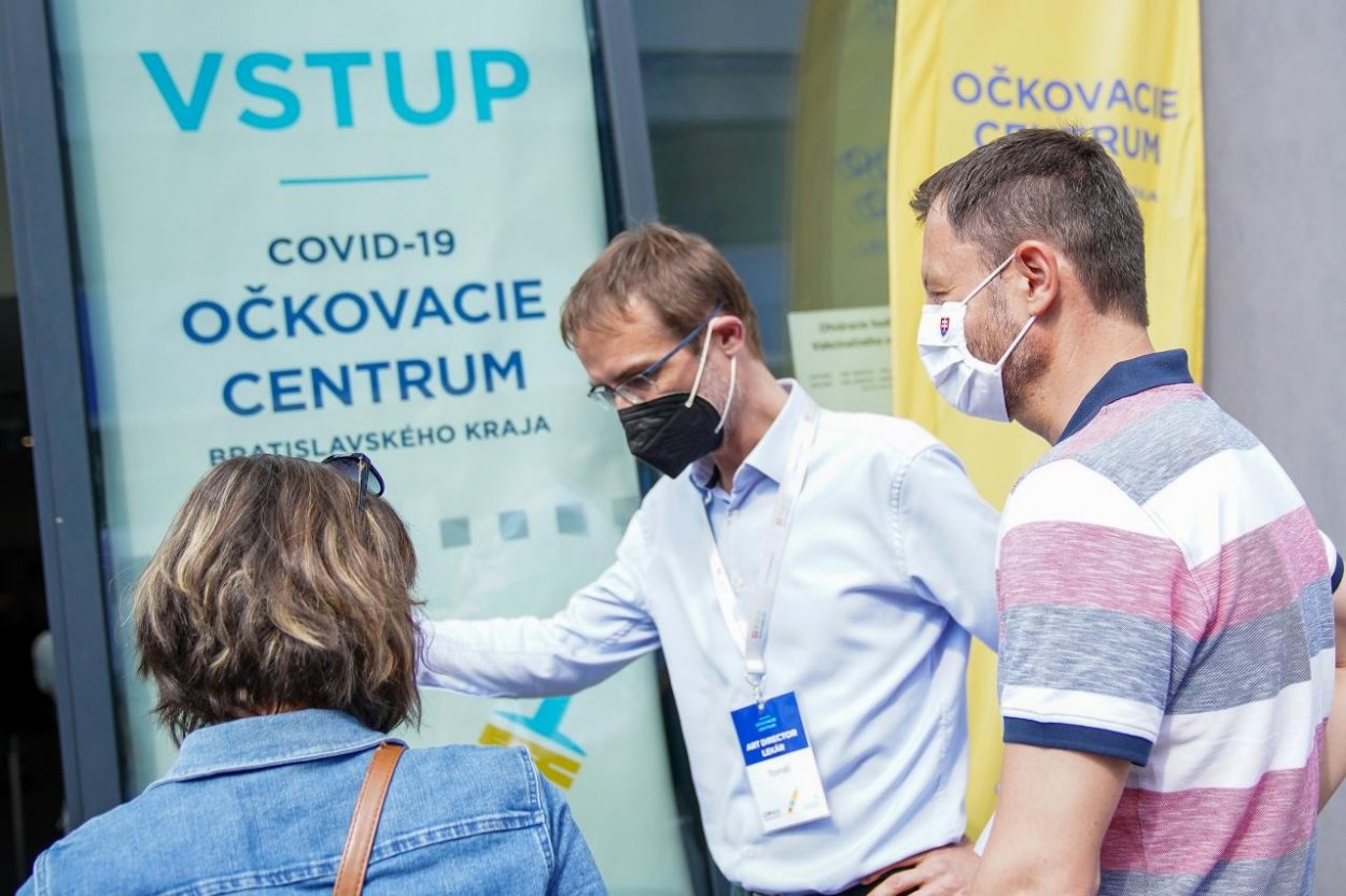 Doposiaľ na Slovensku podali 37 882 dávok vakcíny Sputnik V