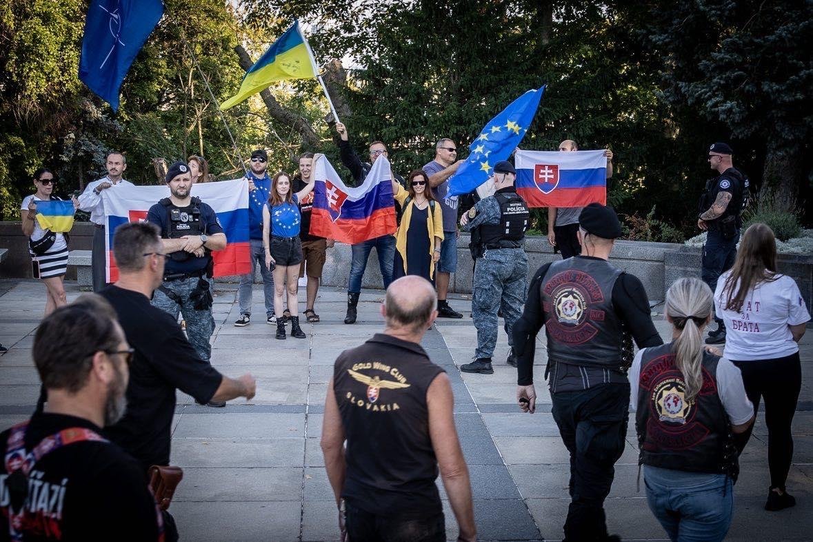 Brat za brata: Nad Slavínom oťažel vzduch