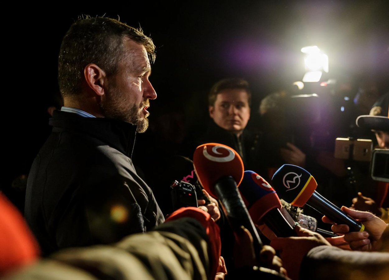 Vláda vyhlásila na piatok štátny smútok