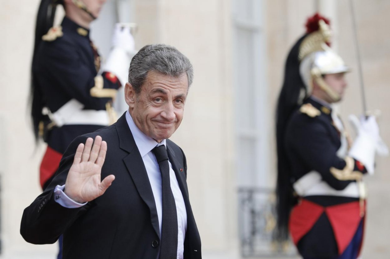 Bývalý francúzsky prezident Sarkozy pôjde pred súd