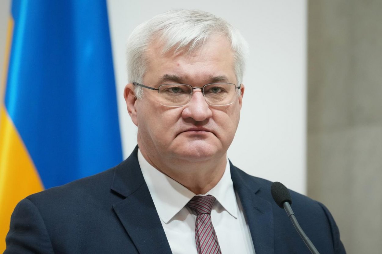 Kyjev požiadal Turecko o pomoc pri zorganizovaní schôdzky Zelenského s Putinom