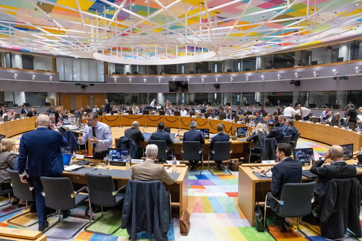 EK uvoľnila takmer šesť miliárd eur na krytie finančných potrieb Ukrajiny