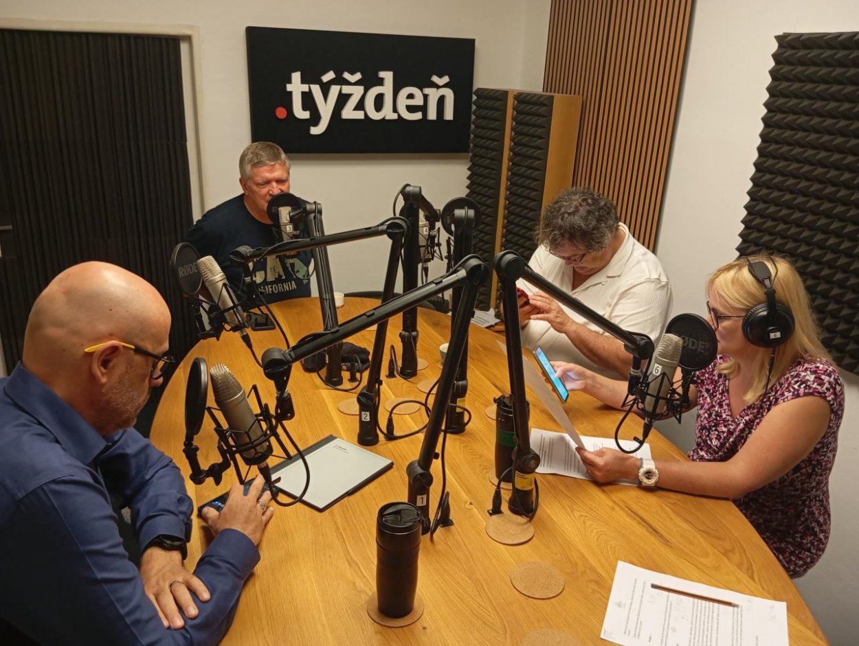 Týždeň s .týždňom: Čo sa stalo so Slovenskom v Pekingu? Tri teórie o osude jednej busty. Tri nové knihy .týždňa