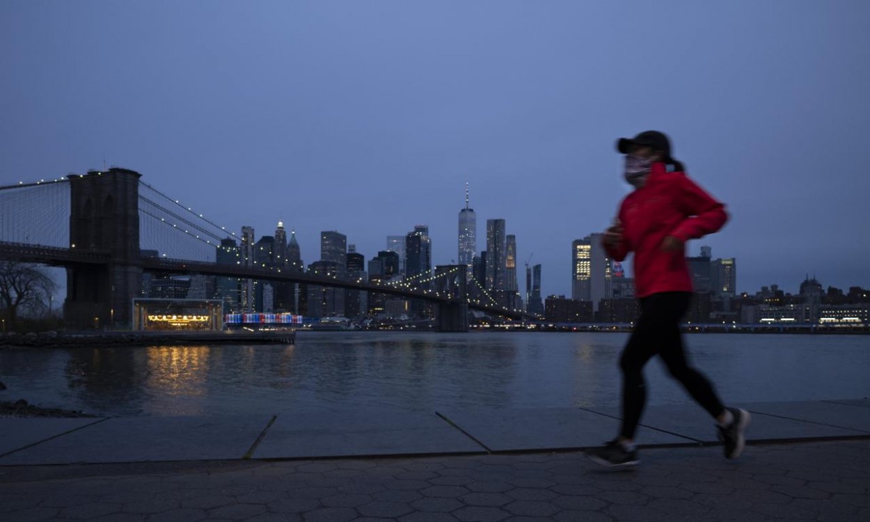 Prieskum: Kde nosia ľudia najviac rúška a kde sú k opatreniam úplne ľahostajní?