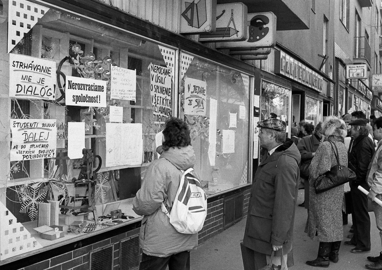 Esej: Naša dnešná kríza – čo všetko je v stávke?