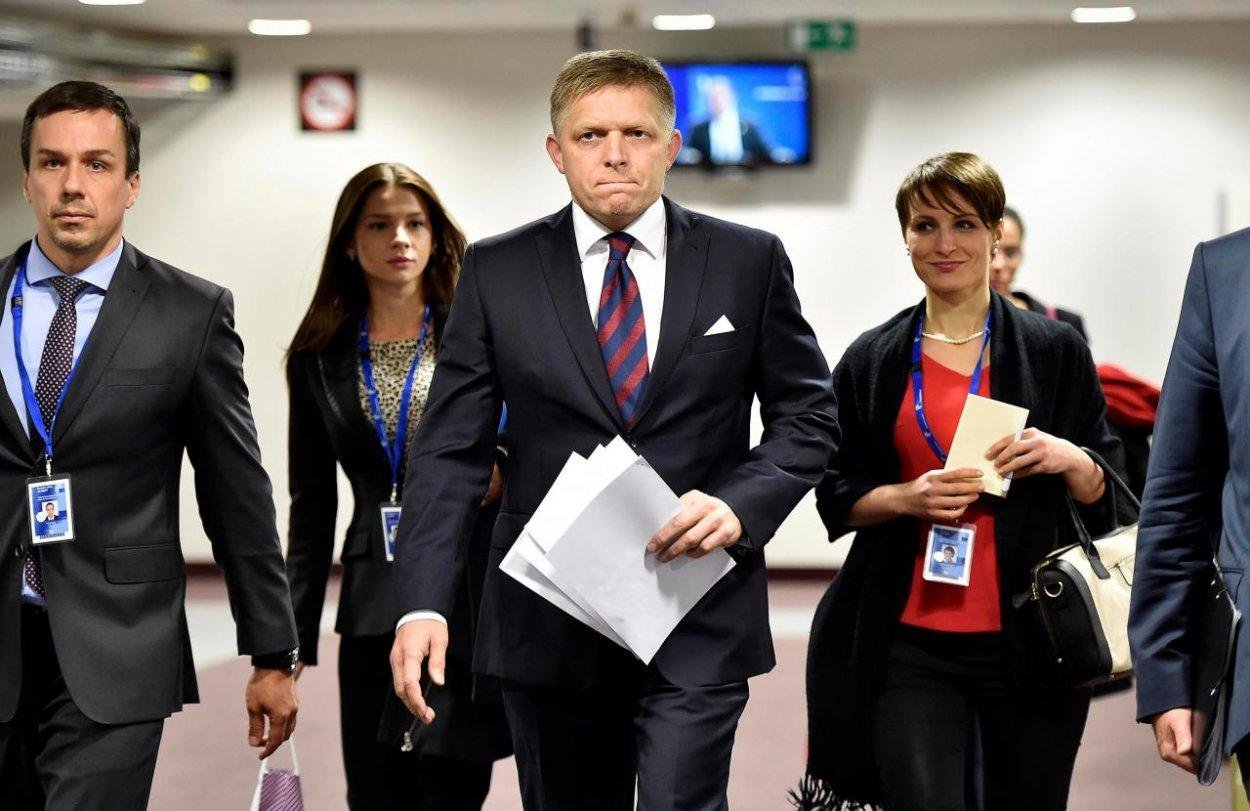 Trošková bola v intenzívnom kontakte s Vadalom aj v čase, keď pracovala na úrade vlády