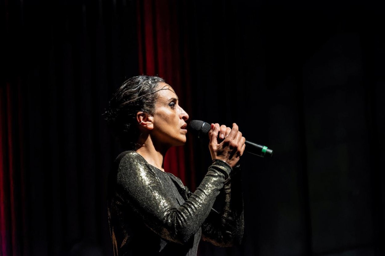 Počerná čarodejníčka Noa rozžiarila temnotu