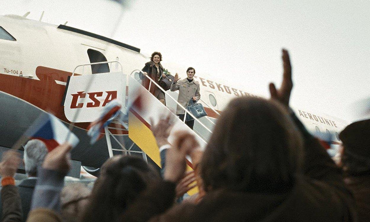 Filmy .týždňa: Nepela, konšpirátori a anjel proletár