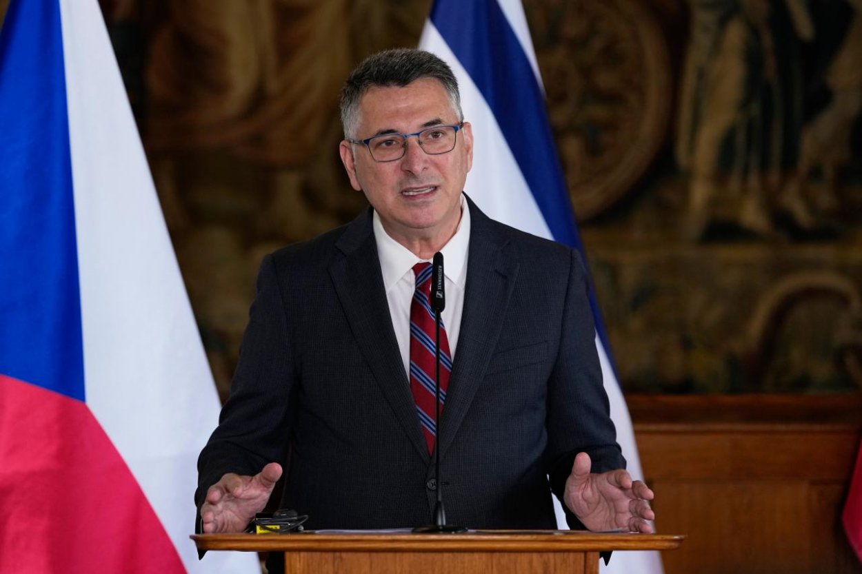 Sánchez hanebne klame, keď tvrdí, že fámy o Ceute sa šírili aj z Izraela, vyhlásil Saar