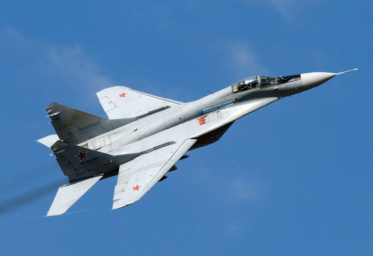 Kollár zvolá mimoriadnu schôdzu k stíhačkám Mig-29 na utorok