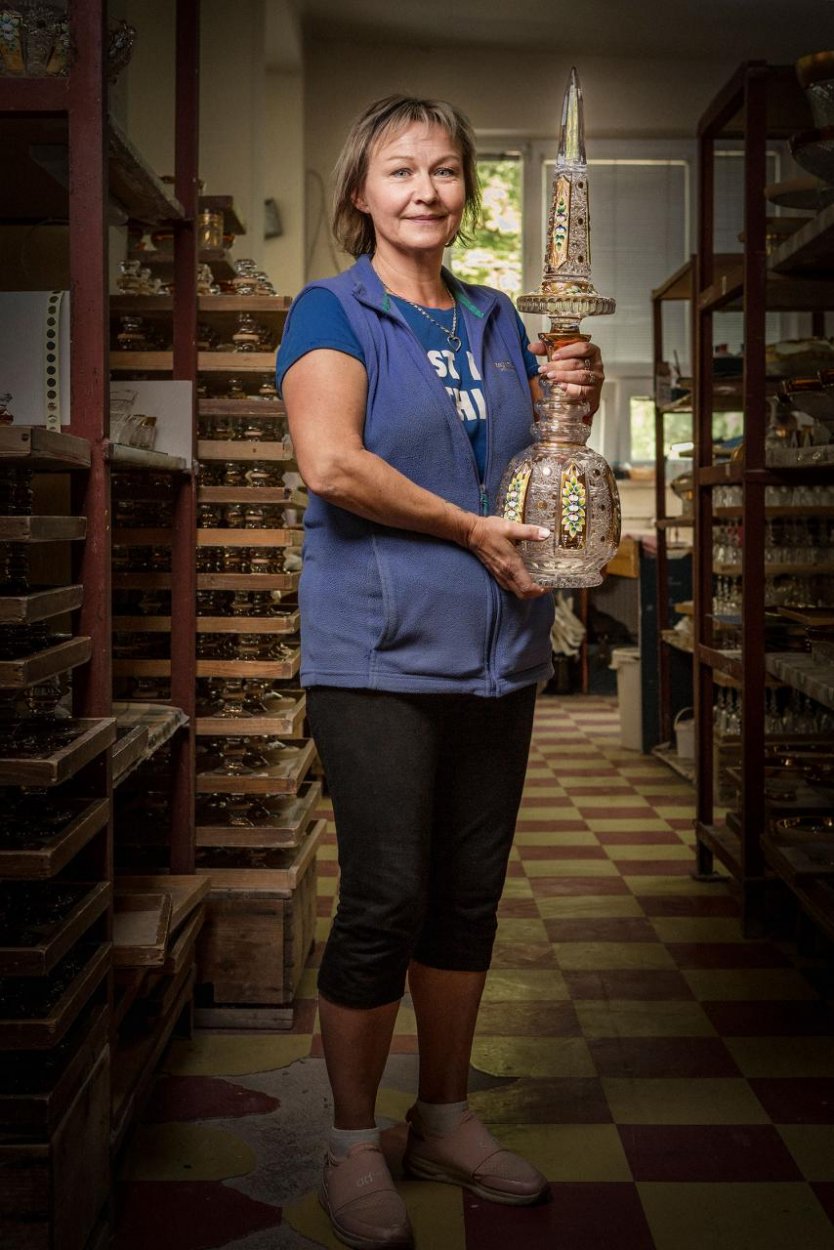 Z ich mís jedia Arabi a poháre kupujú austrálske aerolinky. Reportáž o sklároch z Poltára a okolia