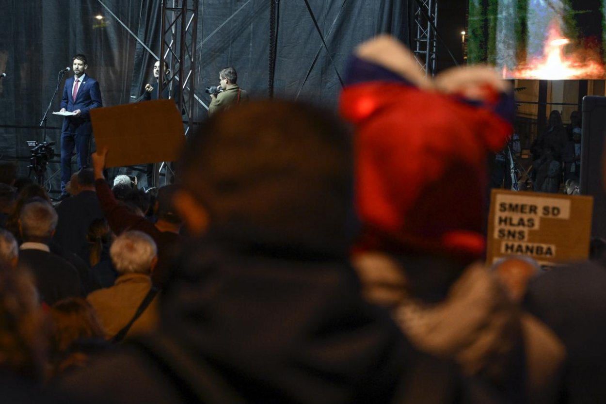 V Bratislave a ďalších mestách sa konajú opozičné protivládne protesty