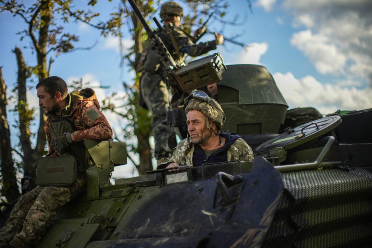 Čo napovedajú bitky pri Lymani a Chersone o pomere ukrajinských a ruských síl?