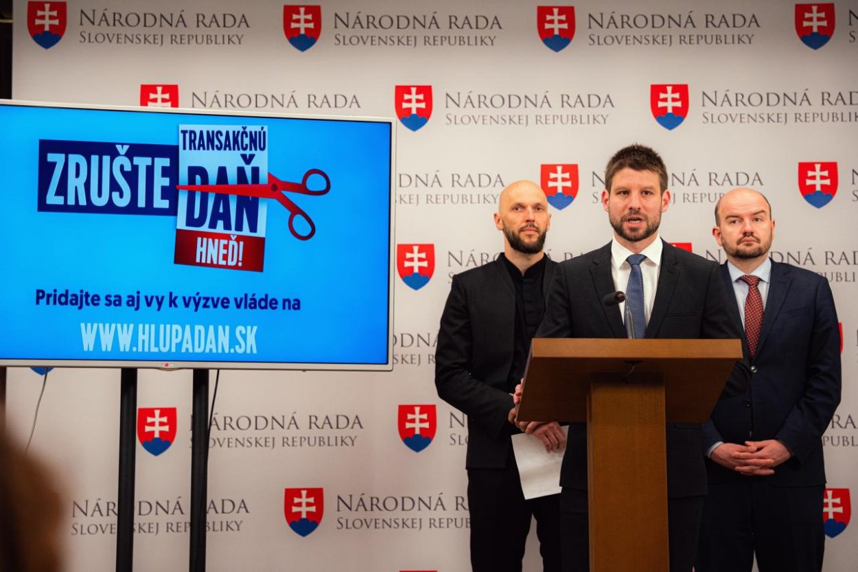 Vláda plánuje podľa PS zvýšiť DPH na 25 %, ministerstvo financií hovorí o špekuláciách