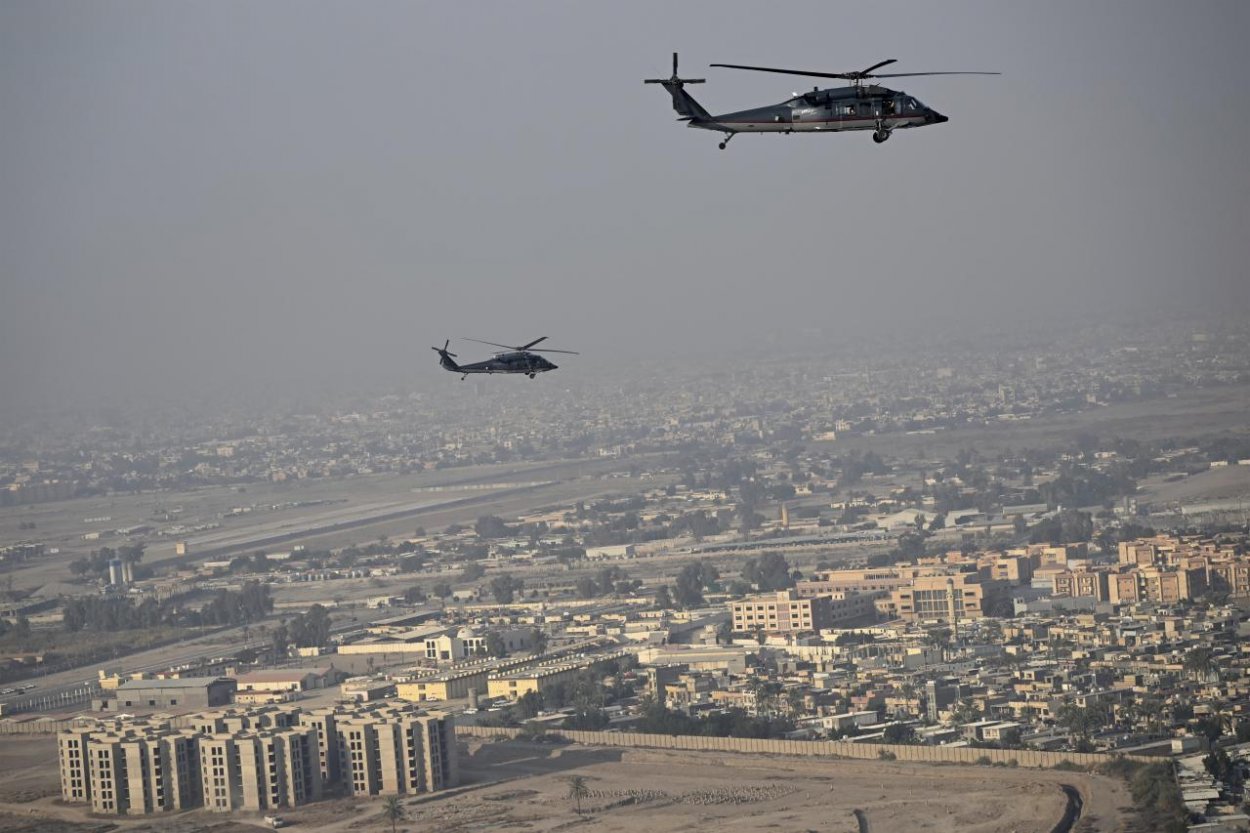 USA pre napätie sťahujú časť diplomatov a rodiny vojakov z Blízkeho východu