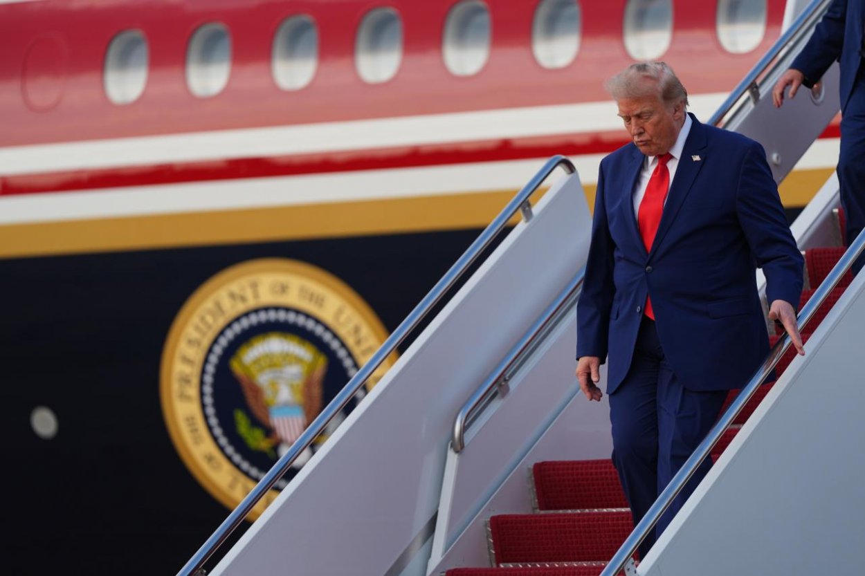 Trump podmieňuje jadrovú dohodu USA so Saudskou Arábiou jej zmluvou s Izraelom