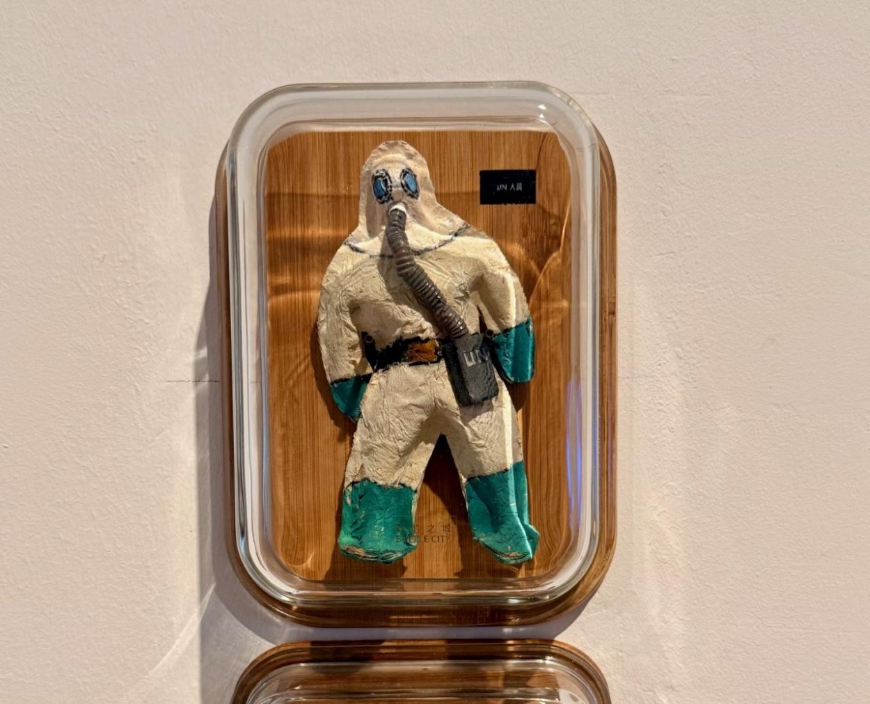 Čakajú, kým ich napadnú. Aké umenie vzniká v strachu z vojny