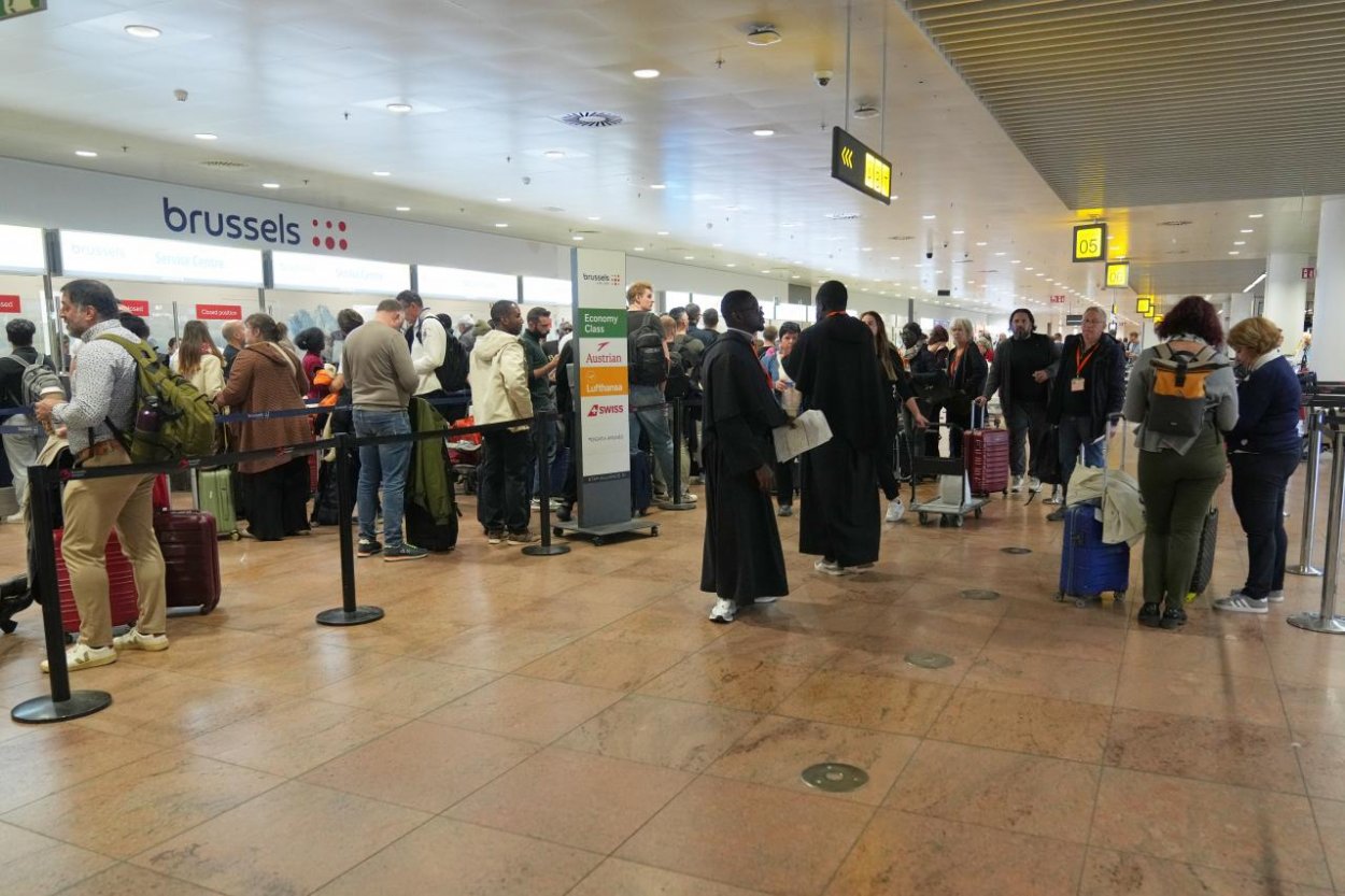 Európska komisia obmedzí udeľovania víz občanom tretích krajín vrátane Ruska