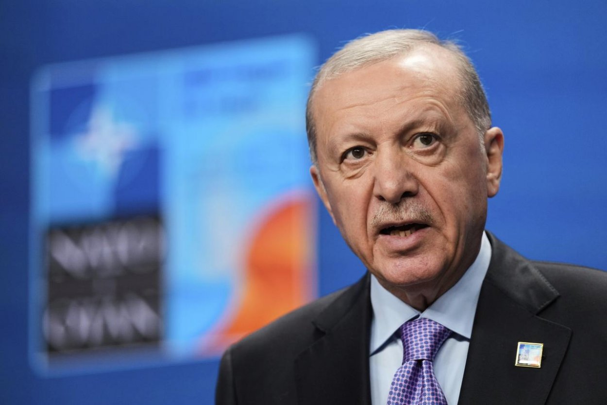 Ak príde Putin, Trump sa zúčastní na mierových rokovaniach o Ukrajine, vyhlásil Erdogan