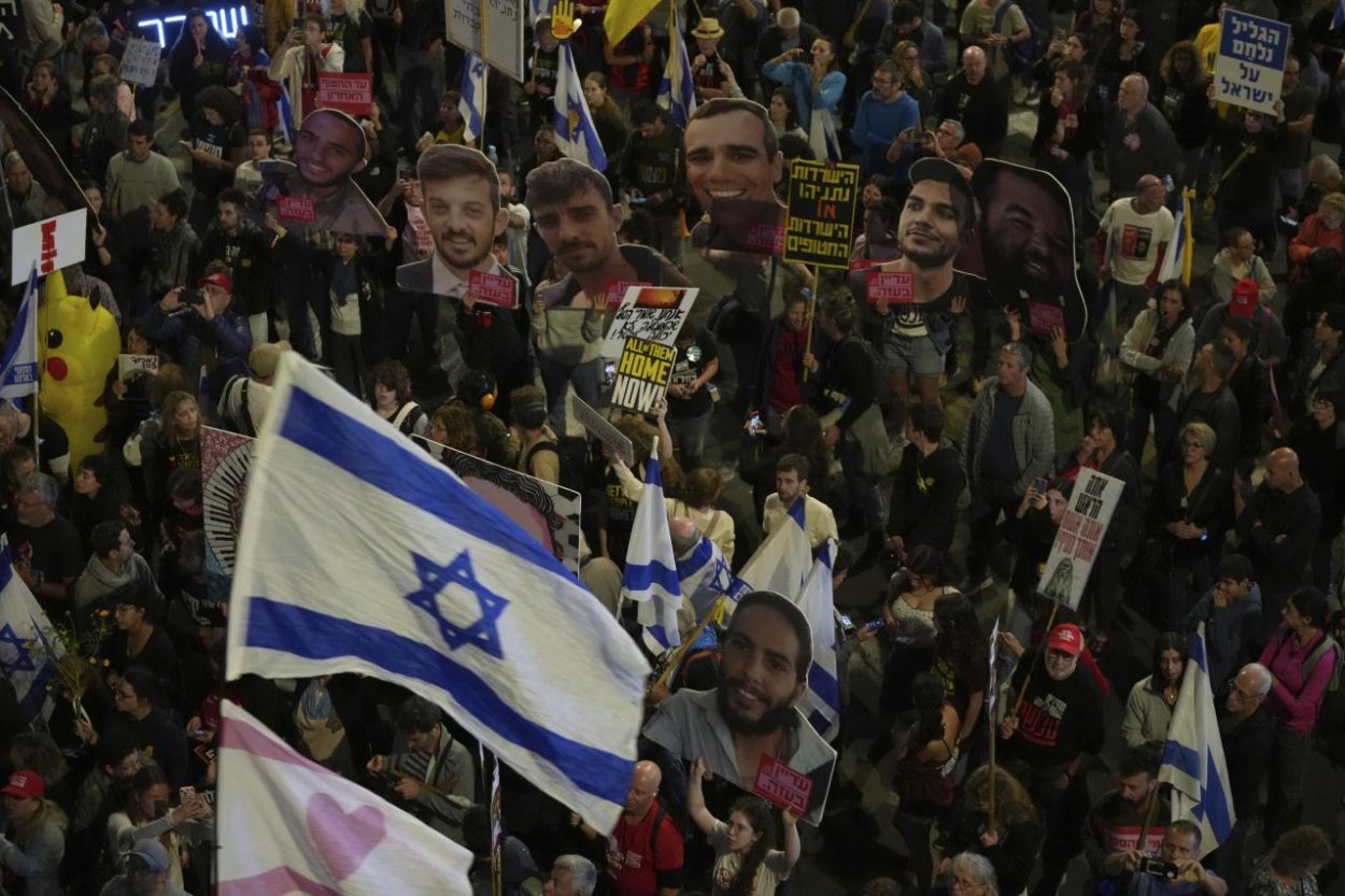 Izraelčania demonštrovali za novú dohodu s Hamasom o prepustení rukojemníkov