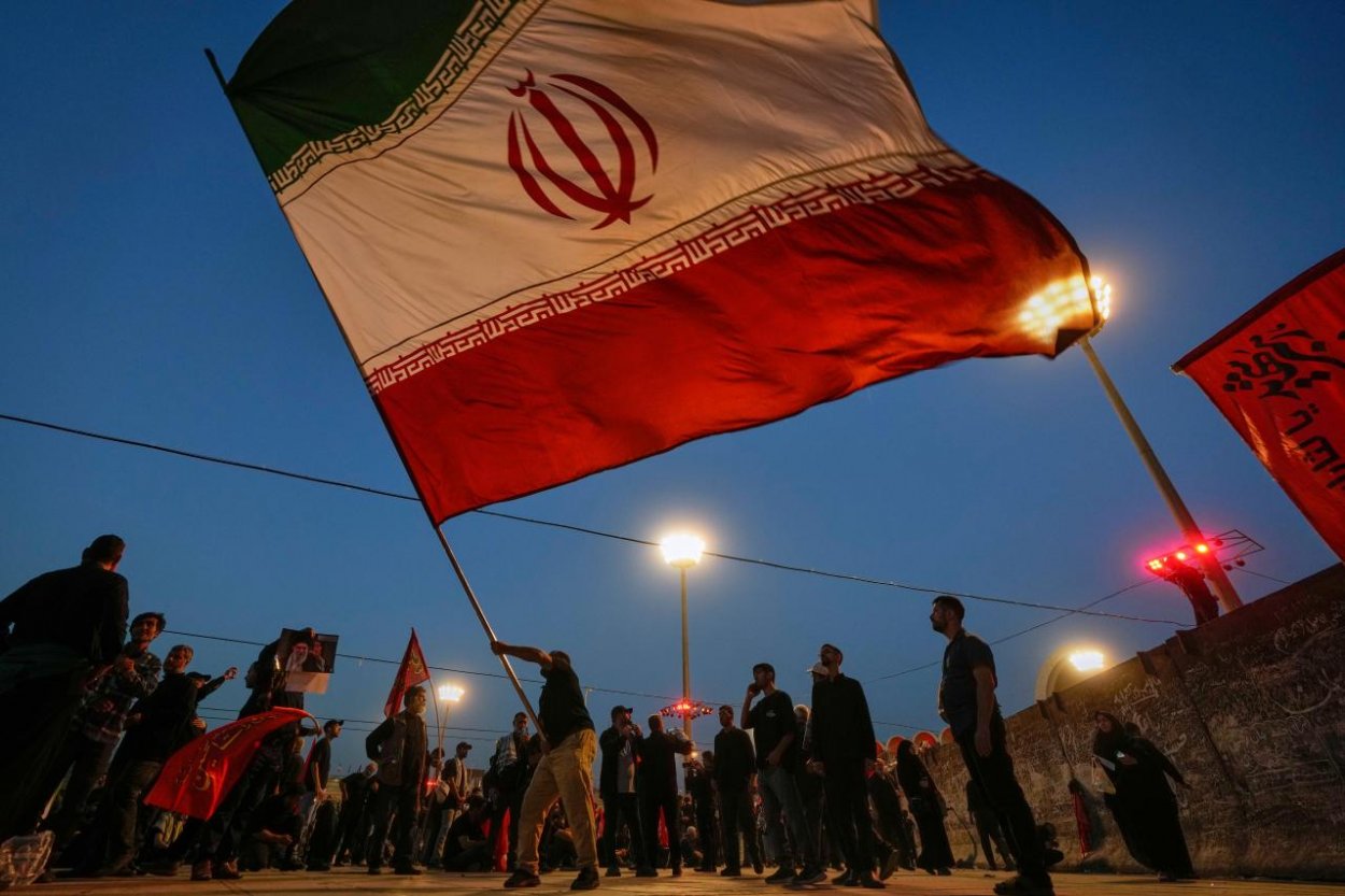 Udalosť dňa: USA uskutočnili štvrtú vlnu útokov na Irán, prvýkrát nasadili aj kamikadze drony