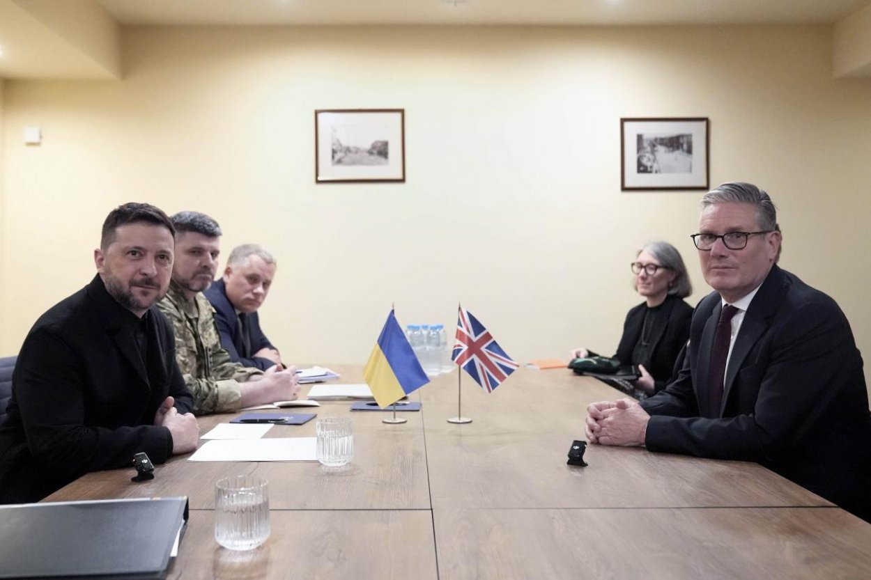 Babiš sa v Jerevane stretol so Zelenským, obaja si želajú ukončenie vojny