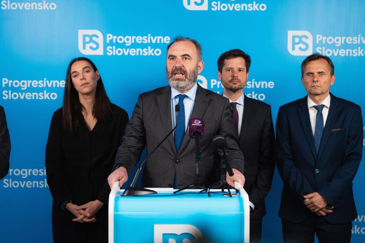 PS: Vláda a najmä minister Takáč pri ochorení slintačky a krívačky zlyhali