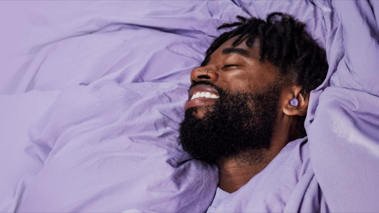 Štuplíky do uší sa vám zídu pod letné pódiá aj na pokojný spánok. Aké?