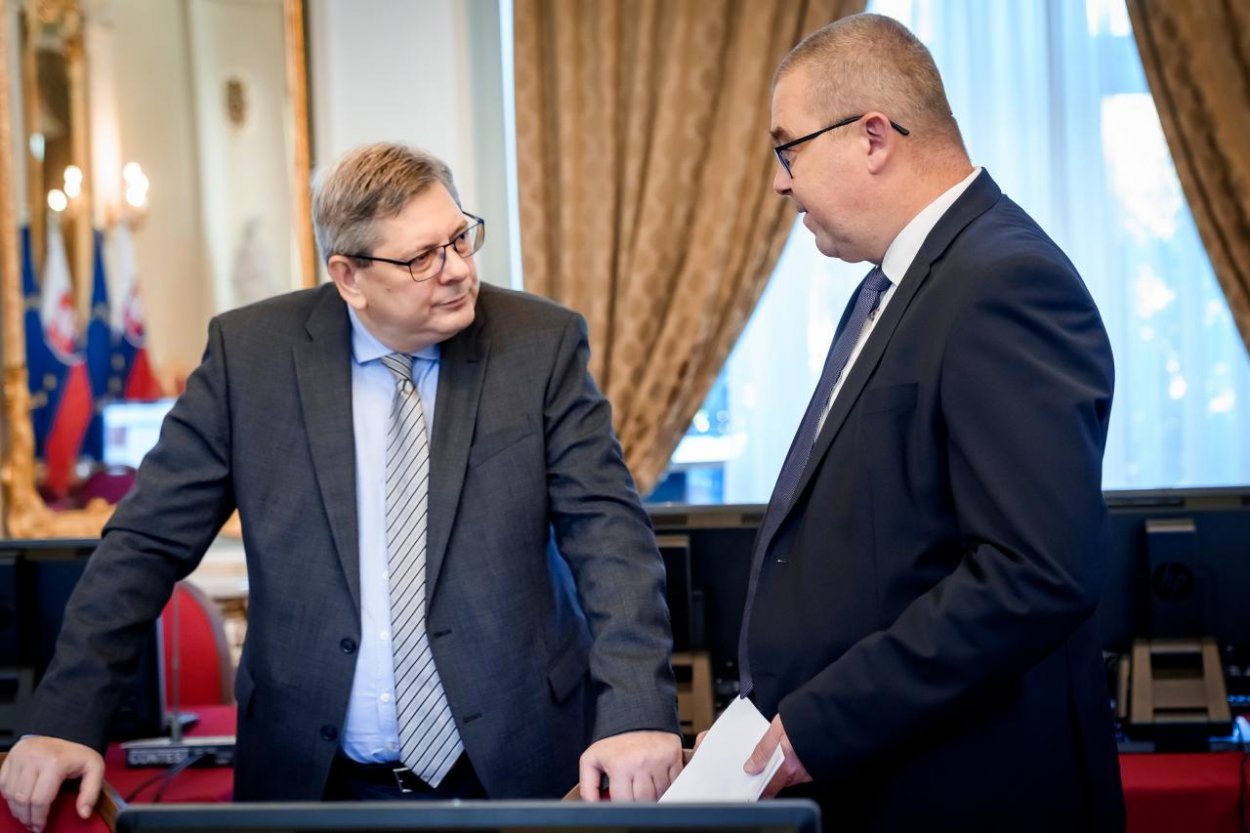 ÚMS: Je treba okamžite riešiť vnútornú bezpečnosť, je to problém štátu