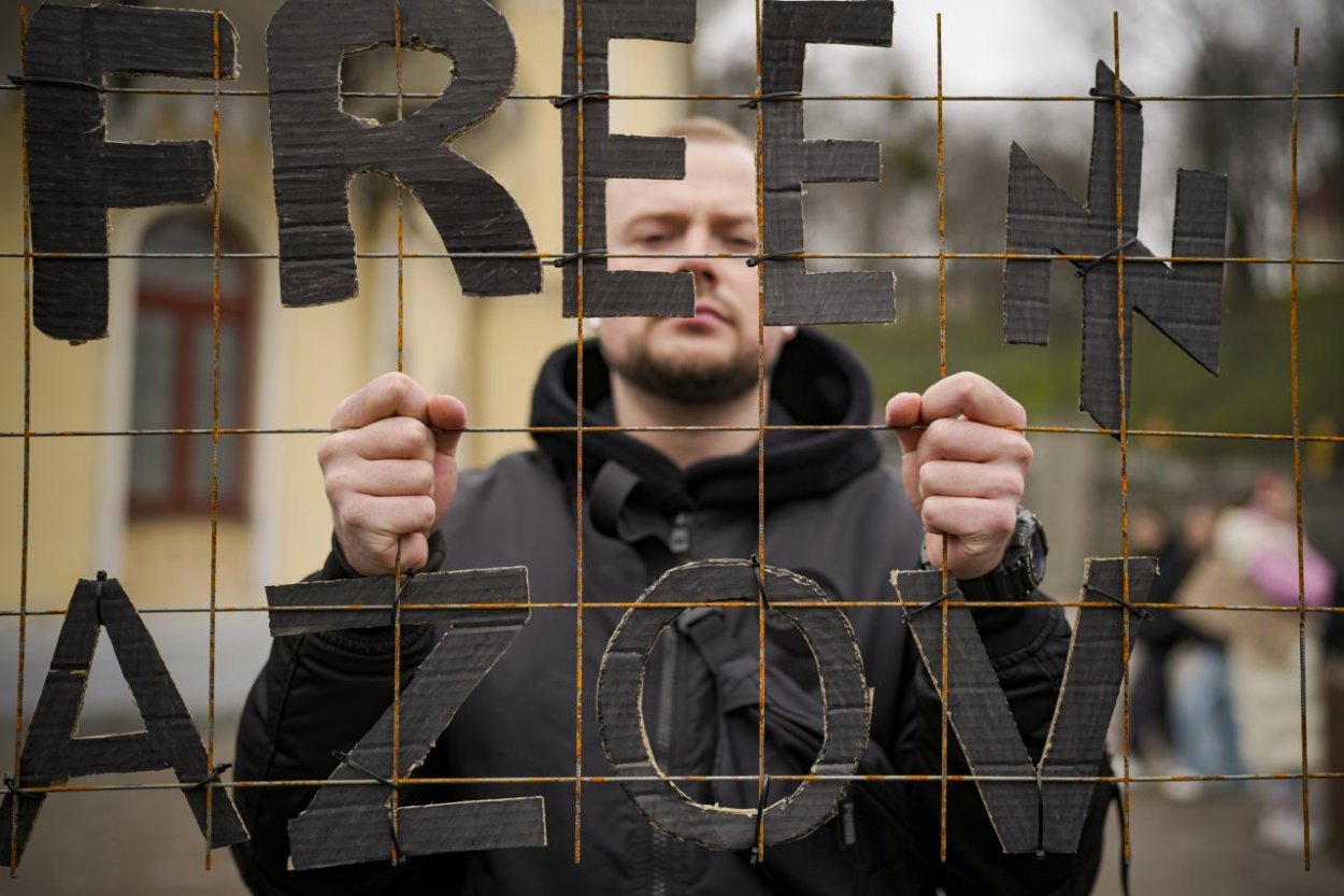 Rusko odsúdilo na dlhoročné tresty 23 Ukrajincov vrátane členov pluku Azov