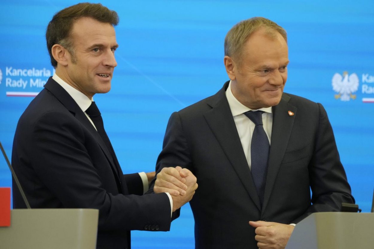 Tusk a Macron podpíšu zmluvu o vojenskej pomoci v prípade ohrozenia