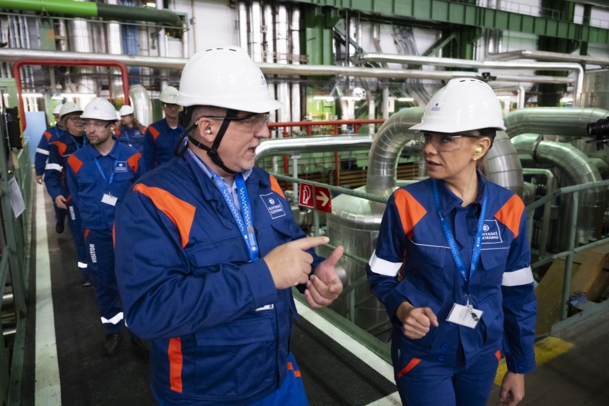 Opozícia žiada vysvetlenie financovania a riadenia nového jadrového zdroja