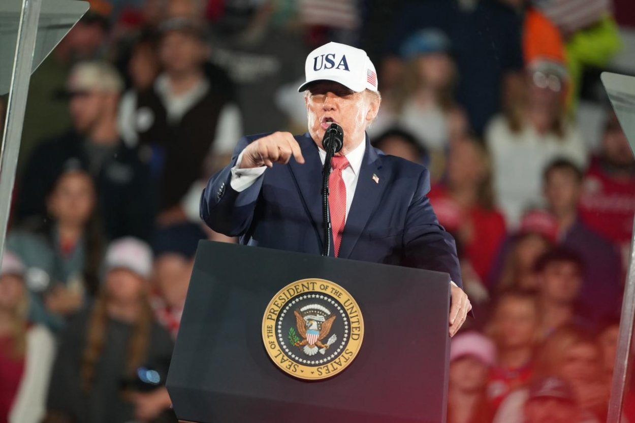 Trump: Je čas, aby Ukrajina uzavrela dohodu s Ruskom