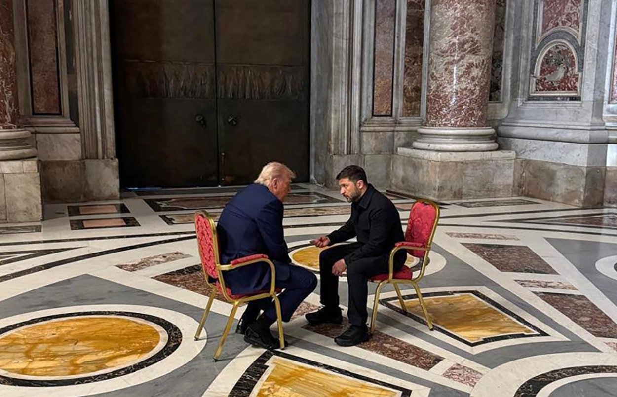 Zelenskyj chce na summite G7 rokovať s Trumpom o nákupe nových zbraní