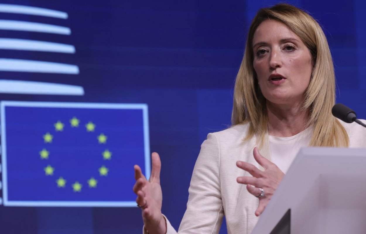 EÚ udelila Ukrajine a Moldavsku štatút kandidátskych krajín