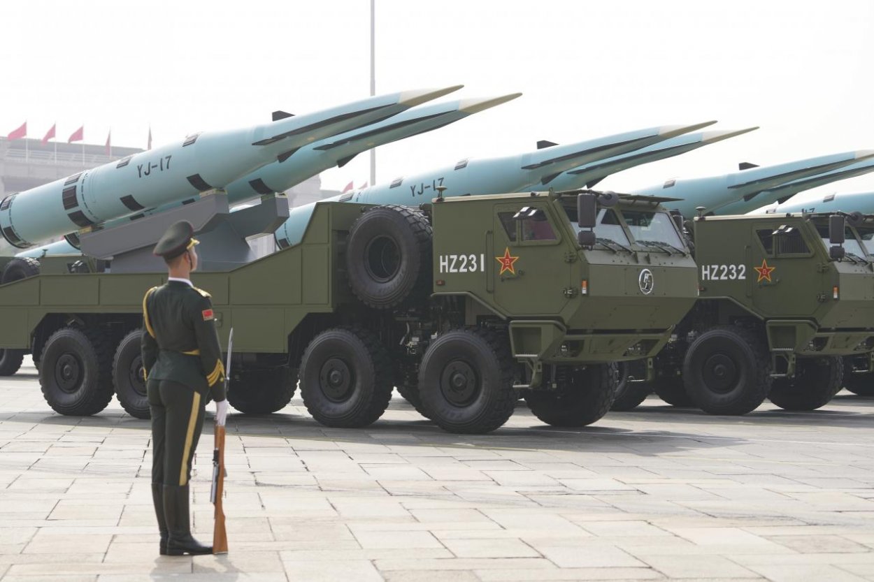 Čína pohrozila Japonsku, že bude musieť zaplatiť „bolestivú cenu“, ak v súvislosti s Taiwanom prekročí stanovené línie.