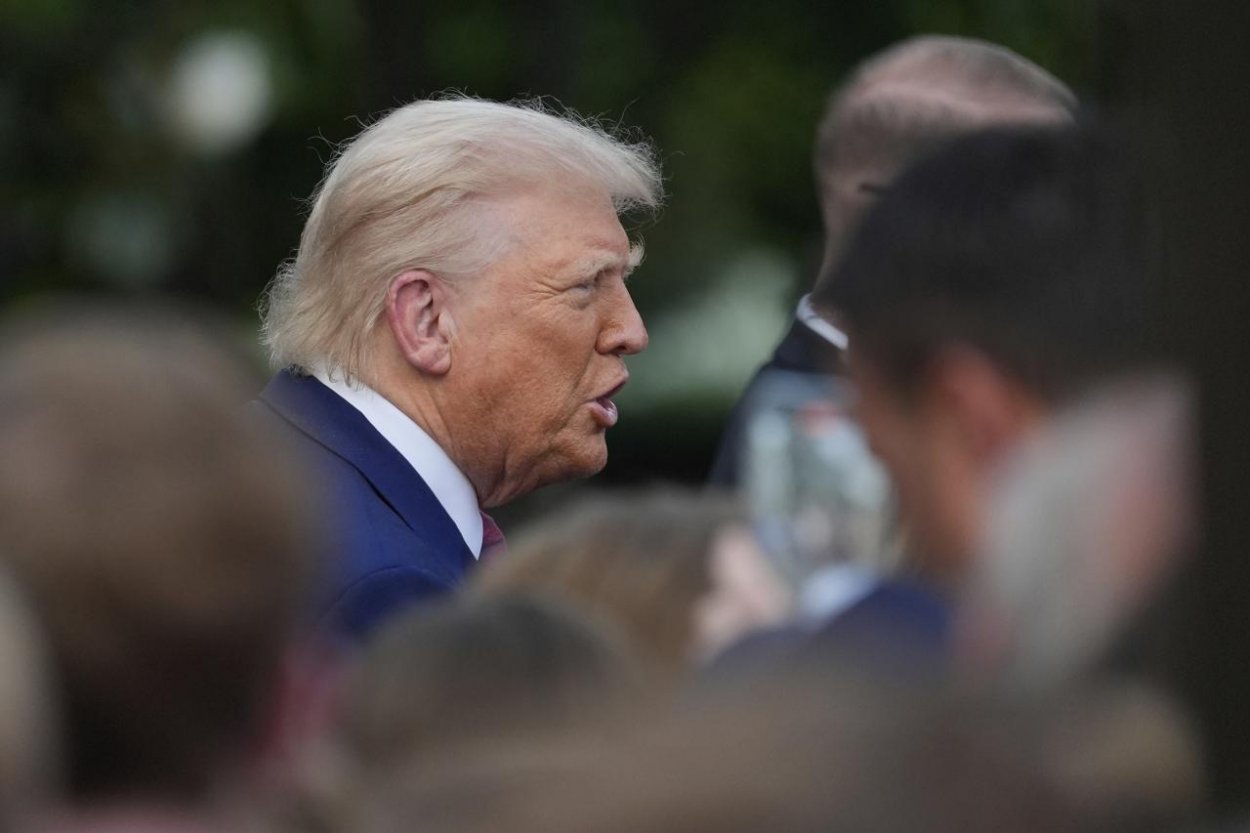 Irán musí pristúpiť na jadrovú dohodu skôr, než z neho nič nezostane, vyhlásil Trump