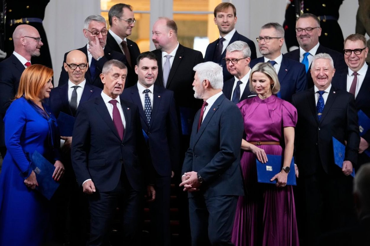 Česko má novú vládu, Pavel vymenoval tretí Babišov kabinet