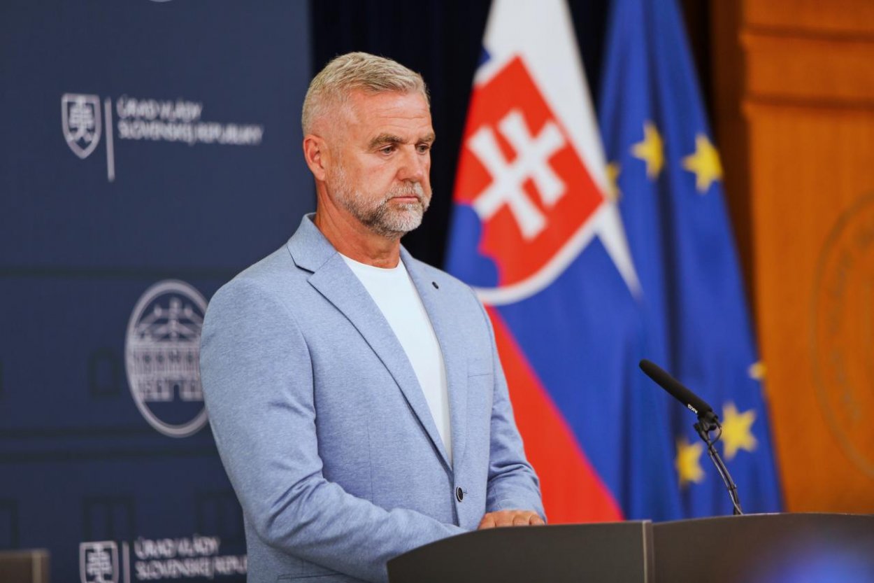 PS: Slová T. Gašpara potvrdzujú, že R. Fico chce Slovensko vyviesť z Európy