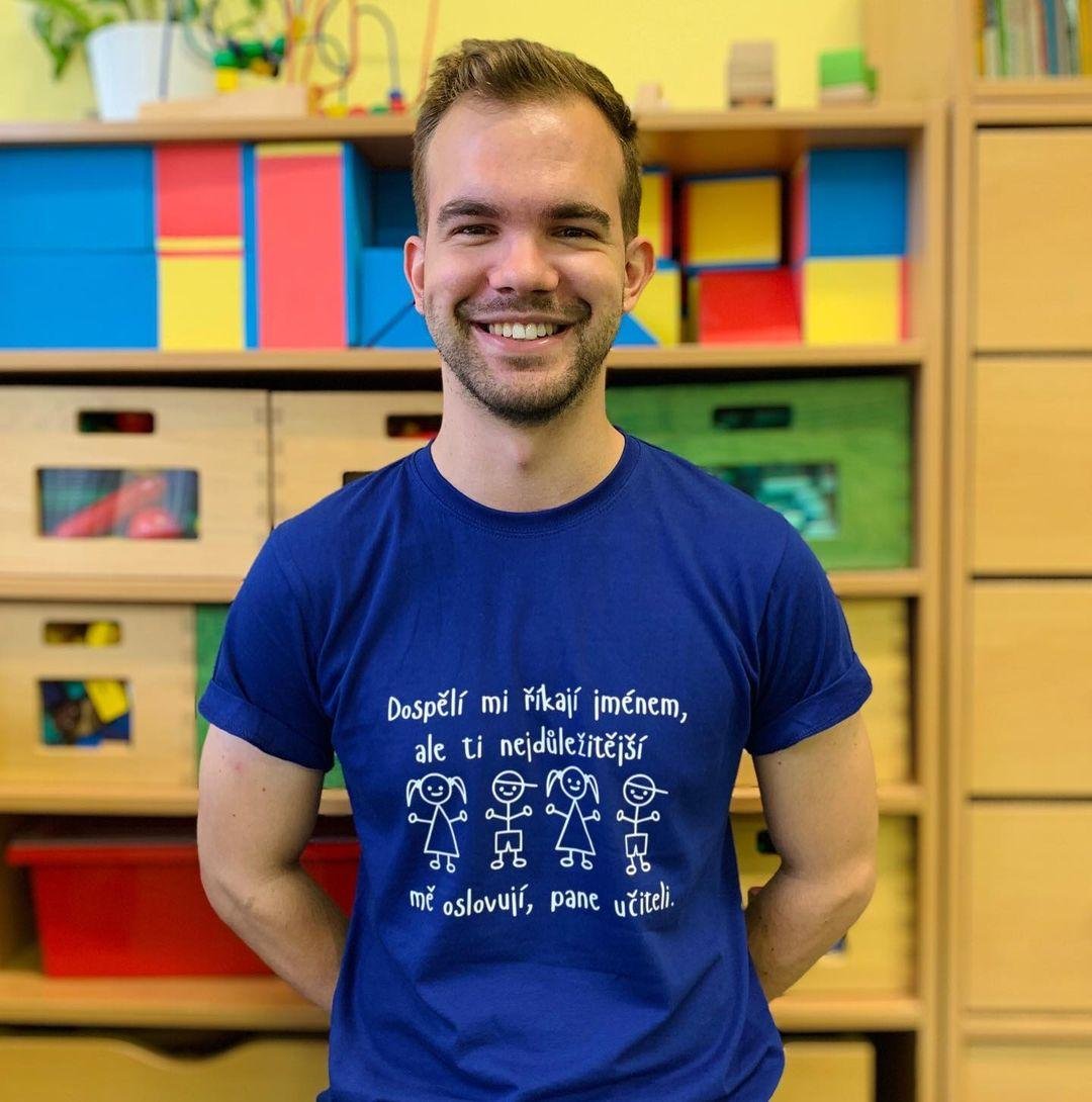 Založil instagramový účet Chlap ze školky na inšpiráciu učiteľov. Škôlky aj rodičia chcú v kolektíve muža učiteľa, tvrdí
