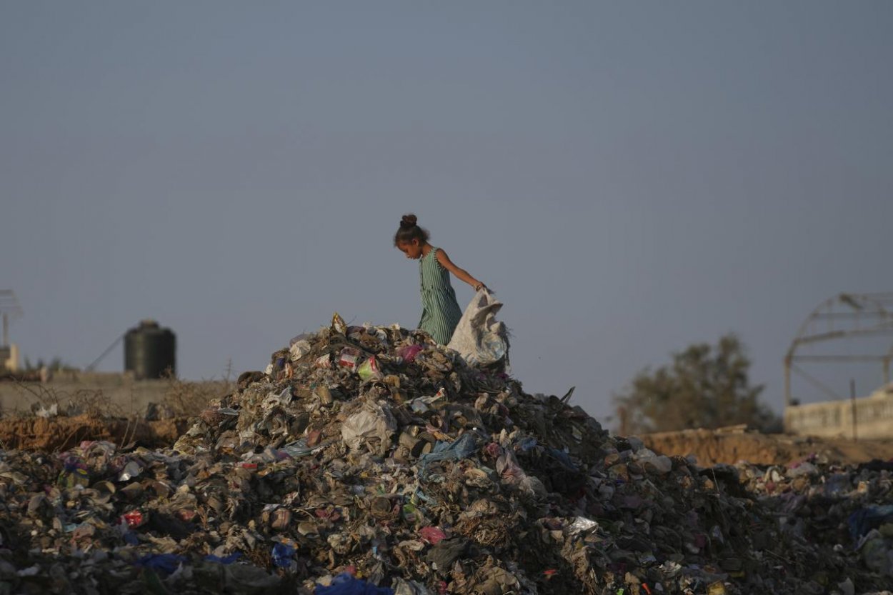 Pápež Lev XIV. telefonoval s Netanjahuom a znovu vyzval na prímerie v Pásme Gazy