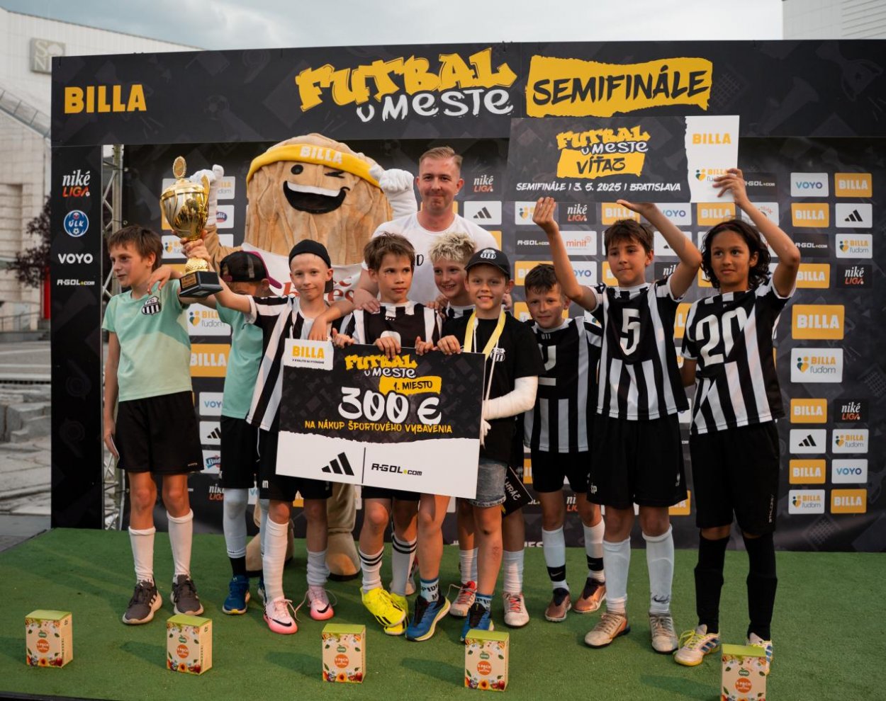 Futbal v meste opäť spája mladé talenty. Odštartovali krajské kolá!