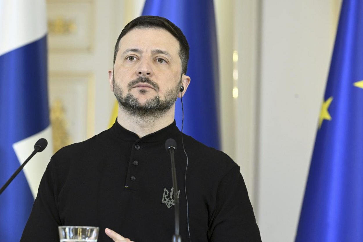 Zelenskyj bude hovoriť s Trumpom, zníženie pomoci pre Ukrajinu odmieta