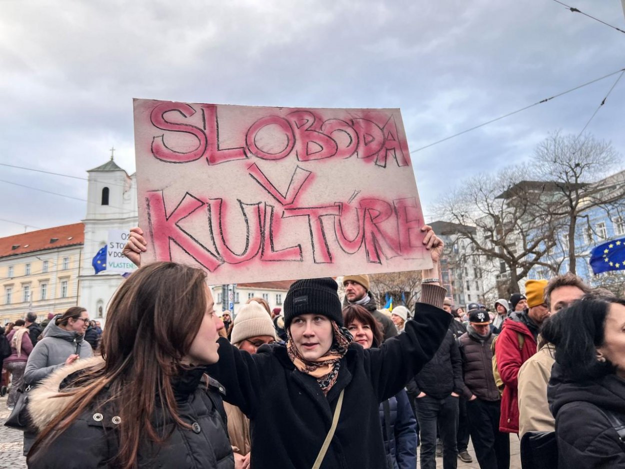 Kultúrny protest s odstupom: Skvelý happening a nástojčivé otázky