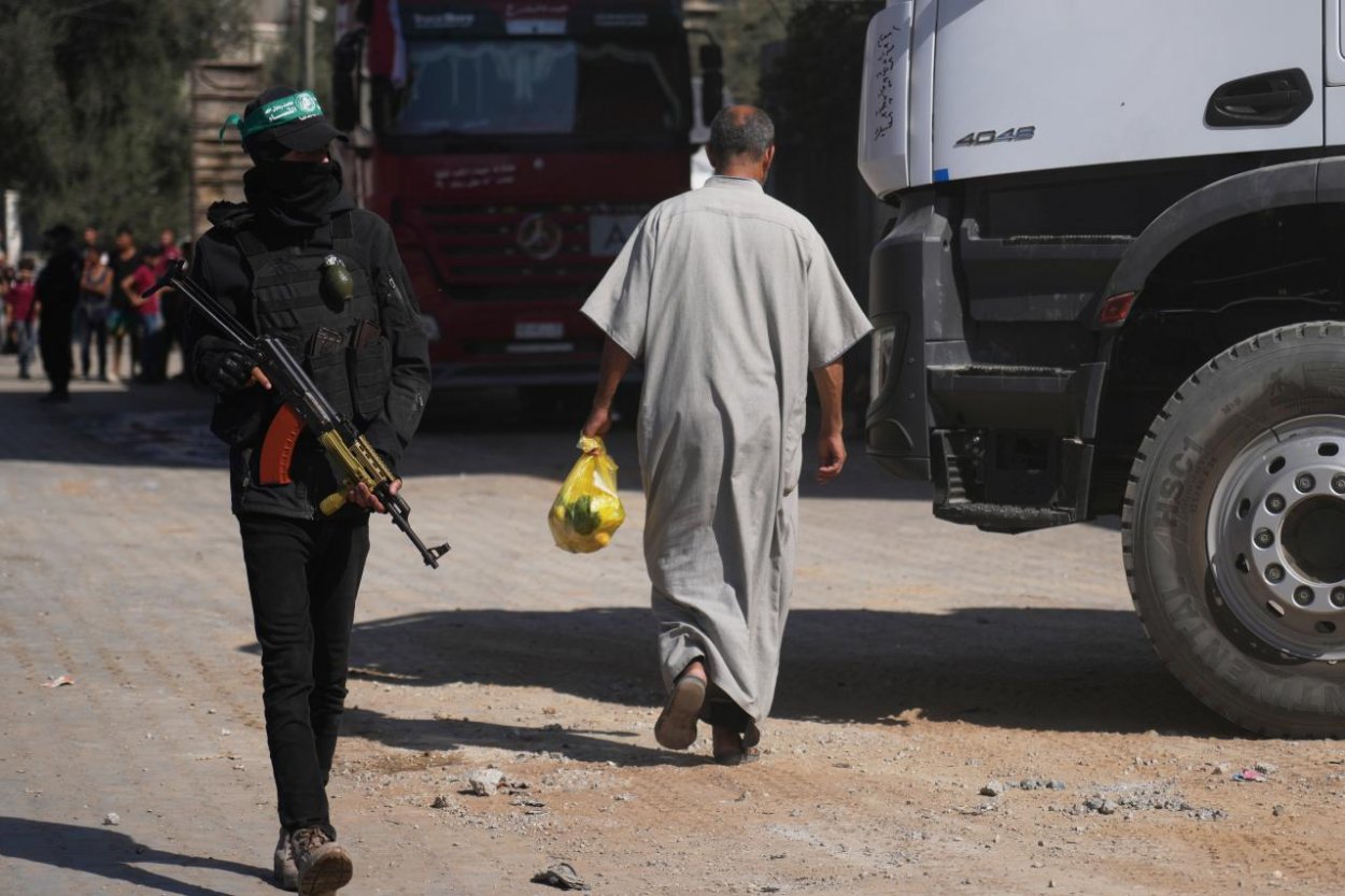 Hamas potvrdil úmrtia svojho hovorcu Ubajdu a vojenského vodcu Sinwára