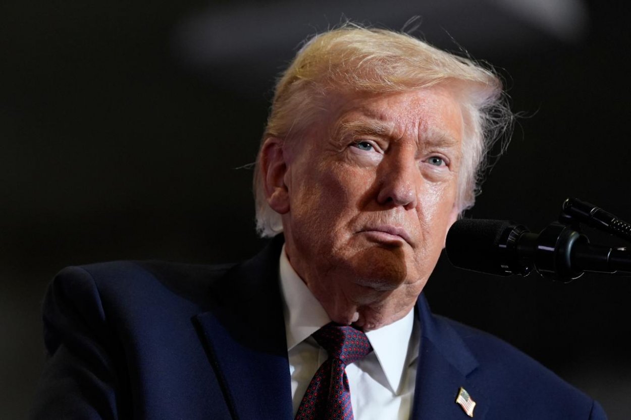 Trump odvolal 29 kariérnych diplomatov z veľvyslaneckých postov